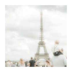 Paris Tour Eiffel "Shoulder Sitting"